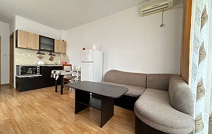 ID 15478 Studio-Apartment in Sunny Day 6 Foto 3