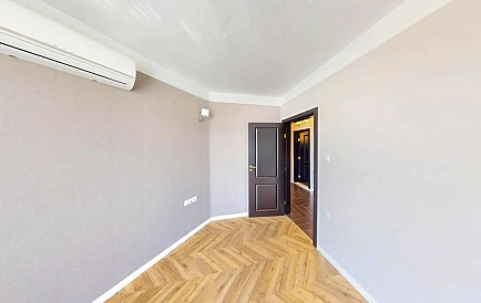 ID 15783 Dreizimmerwohnung in Romance Paris Foto 9