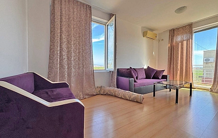 ID 14788 Dreizimmerwohnung in Sunny Day 5 Foto 8