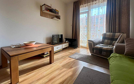 ID 13833 Zweizimmerwohnung in Sunny Day 6 Foto 1 