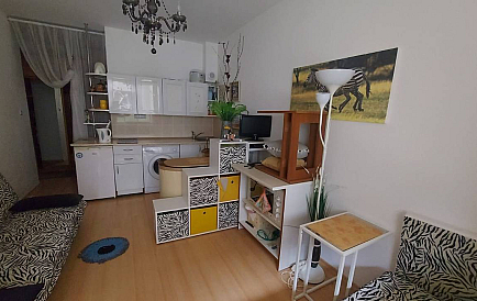 ID 14933 Studio-Apartment in Sunny Day 6 Foto 1 