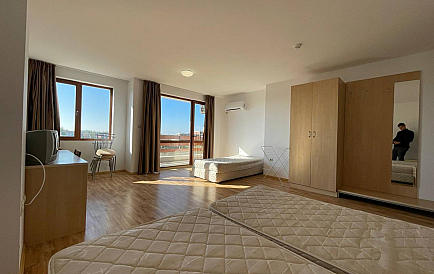 ID 16587 Studio-Wohnung in Gardenia Hills Foto 1 