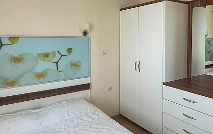 ID 15985 Dreizimmerwohnung in Jalta Foto 4