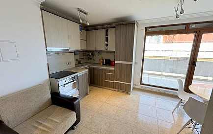 ID 14944 Großes Studio in Azur 5 Foto 1 