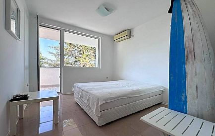 ID 14265 Vierstöckiges Haus in Sveti Vlas Foto 4