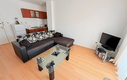 ID 14491 Zweizimmerwohnung in Sunny Day 5 Foto 8