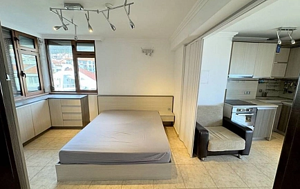 ID 14944 Großes Studio in Azur 5 Foto 3