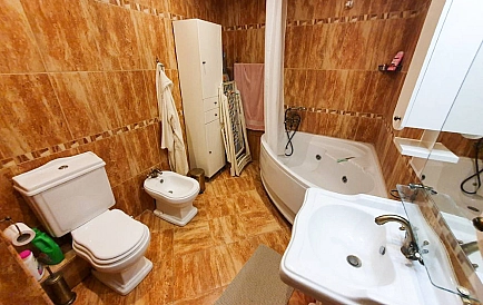 ID 13415 Dreizimmerwohnung in Port Palace Foto 5