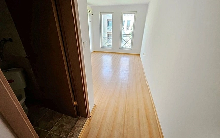 ID 12828 Studio-Apartment in Sunny Day 6 Foto 3