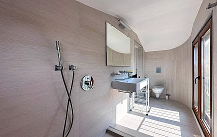 ID 14265 Vierstöckiges Haus in Sveti Vlas Foto 5