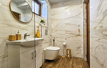 ID 15651 Zweistöckiges Haus in Aleksandrovo Foto 5