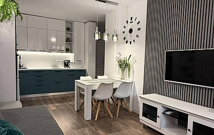 ID 16448 Zweizimmerwohnung in Sunny View Central Foto 1 