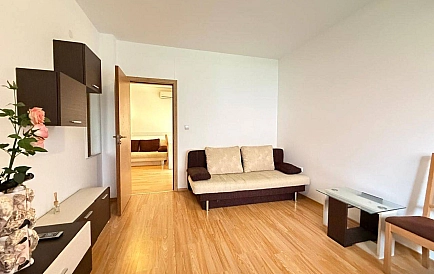 ID 15053 Dreizimmerwohnung in Sunny Day 6 Foto 7