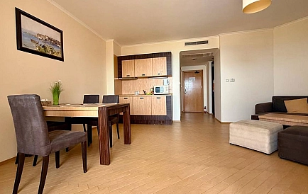 ID 16352 Zweizimmerwohnung in Majestic Beach Resort Foto 6