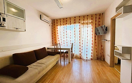 ID 15053 Dreizimmerwohnung in Sunny Day 6 Foto 2