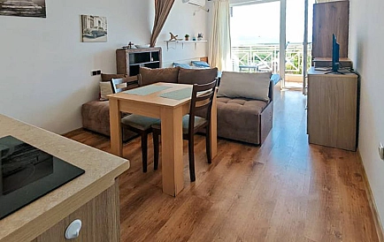ID 15976 Studio-Apartment in Sunny Day 6 Foto 2