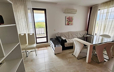 ID 13880 Zweizimmerwohnung in Tsarevo Foto 2