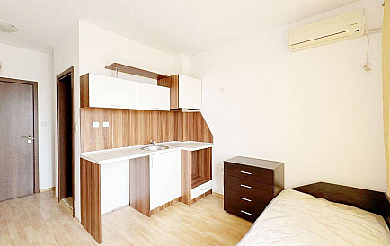 ID 13553 Studio-Apartment in Sunny Day 6 Foto 1 