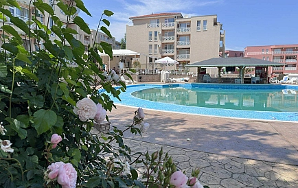 ID 15976 Studio-Apartment in Sunny Day 6 Foto 8