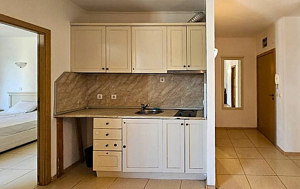 ID 14890 Триа Апартментс Foto 4