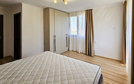 ID 15651 Zweistöckiges Haus in Aleksandrovo Foto 7