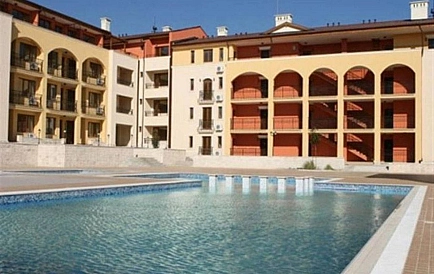 ID 14180 Drei-Zimmer-Wohnung im Komplex Gallery Foto 7