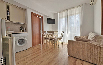 ID 16402 Dreizimmerwohnung in Dawn Park Foto 1 