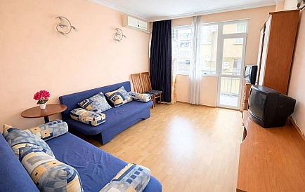 ID 15270 Drei-Zimmer-Wohnung in Alexandrov Residence Foto 7