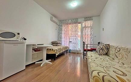 ID 14915 Studio-Apartment in Sunny Day 6 Foto 2