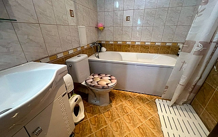 ID 14180 Drei-Zimmer-Wohnung im Komplex Gallery Foto 5