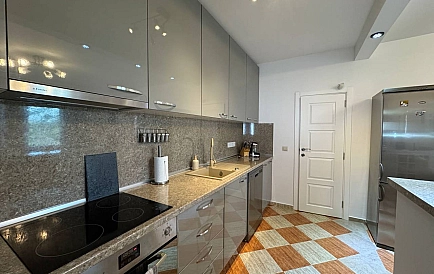 ID 14244 Zweistöckiges Haus in Kosharitsa Foto 3