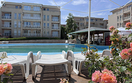 ID 15734 Studio-Apartment in Sunny Day 6 Foto 1 