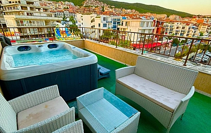 ID 14914 Penthouse mit einem Schlafzimmer in Porto Paradiso Foto 5