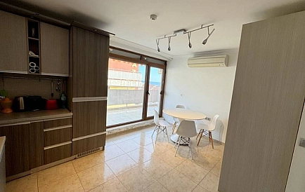 ID 14944 Großes Studio in Azur 5 Foto 2