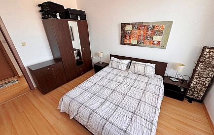 ID 15898 Dreizimmerwohnung in Sunny Day 6 Foto 4