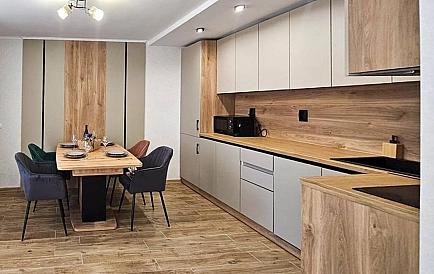 ID 15651 Zweistöckiges Haus in Aleksandrovo Foto 2