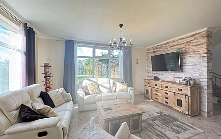 ID 14937 Zweistöckiges Haus in Kamenar Foto 2