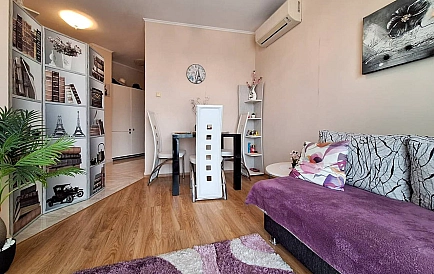 ID 15821 Zweizimmerwohnung in Izida Palace Foto 9