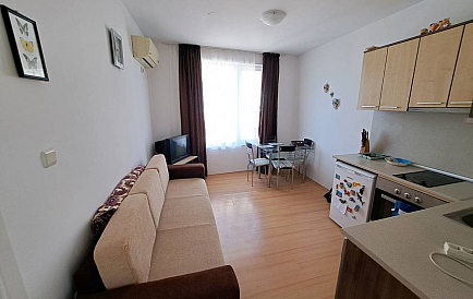 ID 14400 Dreizimmerwohnung in Sunny Day 5 Foto 1 