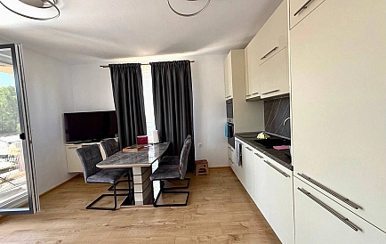 ID 15038 Dreizimmerwohnung in Aphrodite Green Foto 2