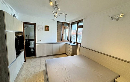 ID 14944 Großes Studio in Azur 5 Foto 9