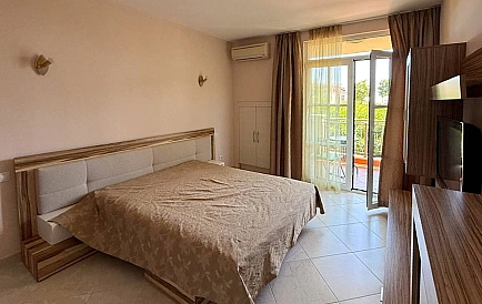 ID 16122 Studio-Wohnung in Flores Garden Foto 2