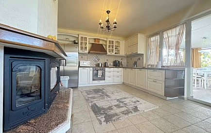 ID 14937 Zweistöckiges Haus in Kamenar Foto 5