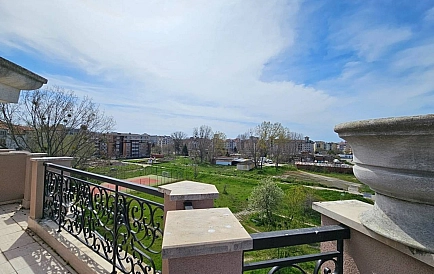 ID 15473 Dreizimmerwohnung in Izida Palace Foto 4