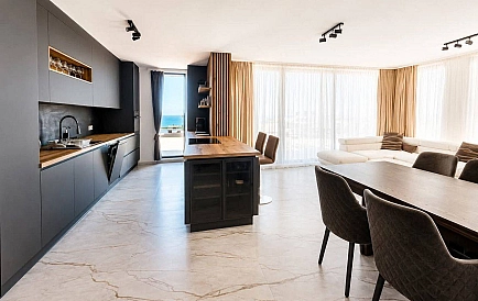 ID 15866 Vierzimmerwohnung in Azur Foto 8