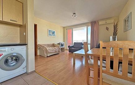 ID 14752 Zweizimmerwohnung in Marina Fort Foto 8