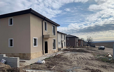 ID 10218 Häuser vom Bauherrn in Priseltsy Foto 3