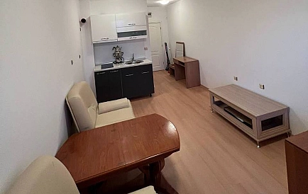 ID 10357 Studio-Apartment in Sunny Day 4 Foto 9