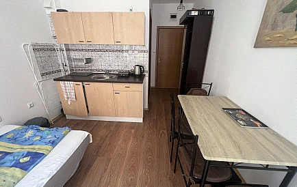 ID 10847 Studio-Apartment in Sunny Day 6 Foto 8