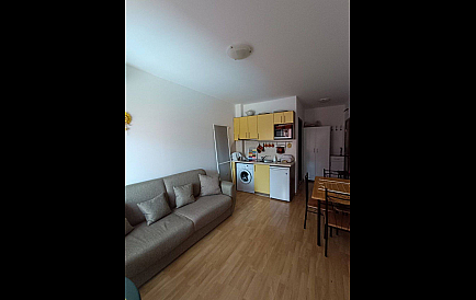 ID 12167 Studio-Apartment in Sunny Day 6 Foto 1 